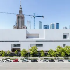 Muzeum sztuki nowoczesnej w Warszawie: kontrowersje i architektura