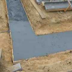Jak wykonać fundament: krok po kroku, unikaj najczęstszych błędów