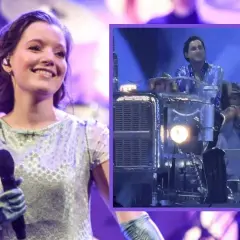 Sanah na scenie, obok niej widać fragment scenografii z mężczyzną, być może jej mężem, w błyszczącej kurtce.
