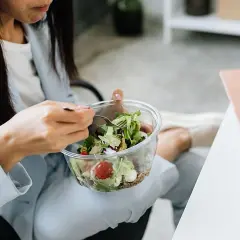 Almuerzo en el trabajo: Descubre tus derechos y cuánto te pagan