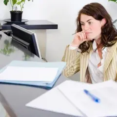 Czy pracownik może odmówić zmiany stanowiska pracy i nie stracić praw?