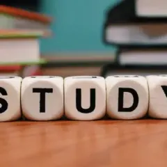 Kiedy rozpoczyna się rekrutacja na studia? Sprawdź ważne terminy!