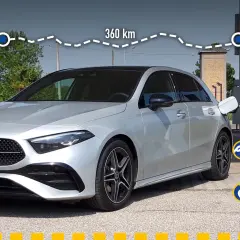 Mercedes A 200 gasolina repostando. Muestra un recorrido de 360 km y el consumo.