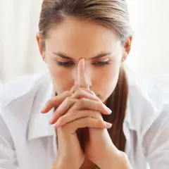 Kto diagnozuje depresję? Poznaj rolę psychiatry i psychologa