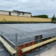 Ile stali na fundamenty? Oblicz dokładnie, uniknij zbędnych kosztów