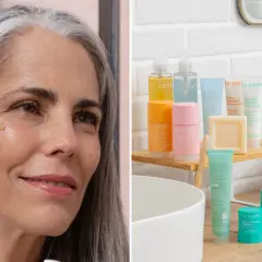 Une femme applique un sérum pour le nettoyage du visage. À côté, une sélection de produits de soin La Rosée.