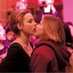 Które filmy o lesbijkach na Netflixie musisz koniecznie zobaczyć?
