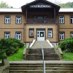 Rymanów Zdrój sanatorium dla dzieci - najlepsze opcje leczenia i wypoczynku