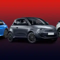 Trois voitures : une Peugeot 208 bleue, une Fiat 500 grise et un SUV blanc, représentant des voitures thermiques modernes.