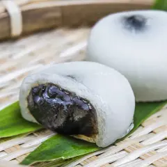 Jak jeść mochi bezpiecznie i smacznie? Przewodnik po japońskim deserze