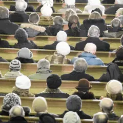 Znaczenie mszy gregoriańskich: jak modlitwa za zmarłych wpływa na duszę