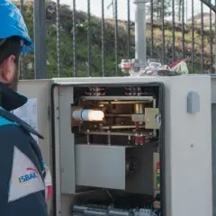Elektryk – czym się zajmuje i jakie ma obowiązki w pracy?
