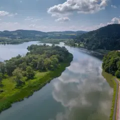 Jezioro Harcerskie: atrakcje, historia i praktyczne informacje dla turystów