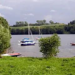 Jezioro Raduńskie – atrakcje, noclegi i najlepsze aktywności nad wodą