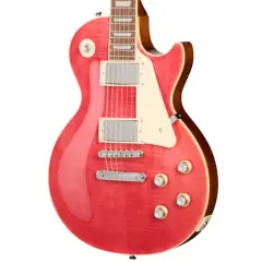 Czerwony Gibson Les Paul z kremowym pickguardem i chromowanymi przetwornikami.
