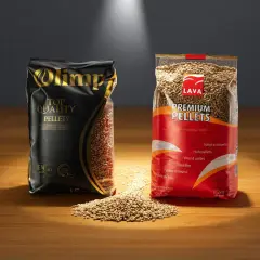 Dwie torby z pelletem drzewnym: czarna z napisem "Olimp TOP QUALITY PELLETS" i czerwona z napisem "LAVA PREMIUM PELLETS". Czy pellet Olimp jest dobry?