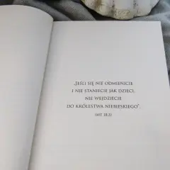 Recenzja książki niebo istnieje naprawdę – emocje, które zmieniają życie
