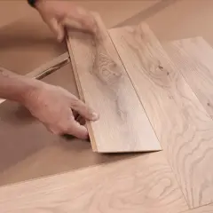 Jodełka DIY: jak ułożyć panele krok po kroku i uniknąć błędów?
