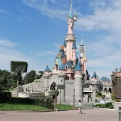 Najlepsze atrakcje Disneylandu, które musisz zobaczyć z rodziną