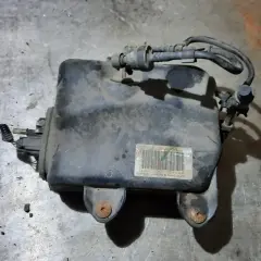Gdzie jest zbiornik płynu DPF w Volvo V50? Uniknij problemów z silnikiem