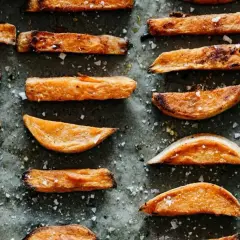 Ile piec frytki z batatów? Przepis na idealną chrupkość!