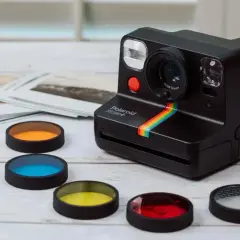 Aparat jak Polaroid? Instax vs Polaroid co wybrać i ile kosztuje?