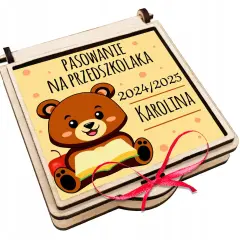 Co na pasowanie przedszkolaka? Najlepsze pomysły na wyjątkowe prezenty