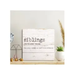 En tavla med texten "siblings, the only enemy we can't live without." som symboliserar tatuering systerskap.
