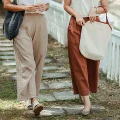 Pantalones de lino: Estilo versátil, looks expertos y cuidado fácil