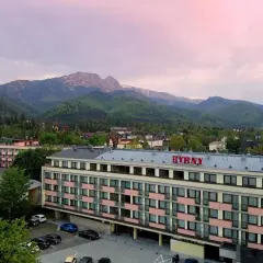 Hotel Hyrny w Zakopanem z widokiem na Tatry. Sprawdź aktualny hyrny zakopane cennik i zarezerwuj pobyt.