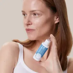 Kwas hialuronowy rano czy wieczorem - kiedy przynosi najlepsze efekty?