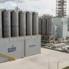 Jak Grupa Azoty na GPW radzi sobie z wielką konkurencją chemiczną?