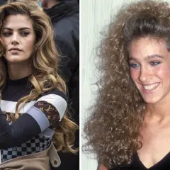 Två kvinnor med voluminöst, våfflat hår. Den ena har en modern look med en designerjacka, den andra en klassisk 80-talsstil.