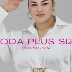 Elegancka kobieta w białej koszuli, prezentująca modę plus size. Wawa odzież turecka duże rozmiary to Twój styl.