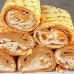 Naleśnik z serem: 250-450 kcal. Jak obniżyć kalorie i jeść bez winy?