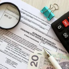 Czy renta rodzinna dziecka jest dochodem rodzica? Sprawdź, jak to działa