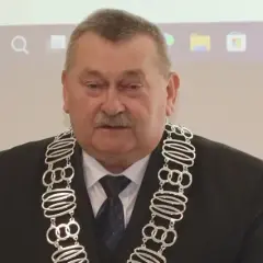 Ile zarabia przewodniczący rady osiedla? Zaskakujące różnice w wynagrodzeniach