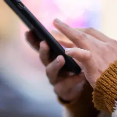 Jak sprawdzić aparat w telefonie i uniknąć problemów z jakością zdjęć