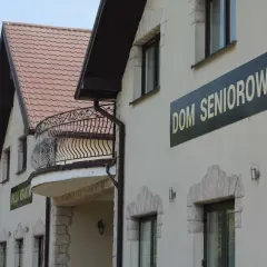 Dom seniora Dąbrówka: Jak wybrać idealne miejsce dla bliskich?
