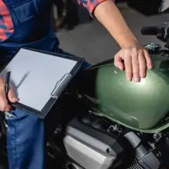 Ile kosztuje przerejestrowanie motoroweru? Zaskakujące szczegóły!