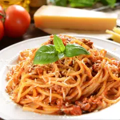 Sos do spaghetti w proszku: Jak go podrasować i czy jest zdrowy?