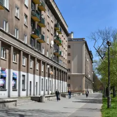 Osiedle Szkolne Kraków: Jak dojechać? Wszystkie opcje!