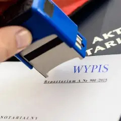 Poświadczenie dziedziczenia u notariusza: Ile to kosztuje i co musisz wiedzieć?