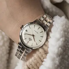 Orient damski: Zegarek z duszą? Wybierz idealny model dla siebie!