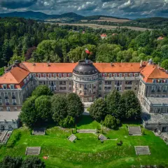 Młynarz Szczawno-Zdrój: Czy to sanatorium dla Ciebie? Sprawdź!