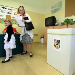 Jak zostać radnym osiedla? Kluczowe kroki i wymagania, które musisz znać