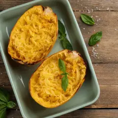 Pyszne spaghetti z dyni makaronowej - zdrowa alternatywa dla makaronu