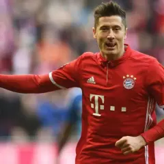 Niesamowite zarobki Lewandowskiego: Ile naprawdę dostaje za godzinę?