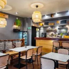 Gdzie zjeść w Augustowie? Odkryj najlepsze restauracje i lokale