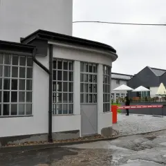 MOCAK Kraków: przewodnik po sztuce i Fabryce Schindlera warto?